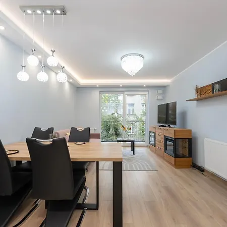 Luxury In The City-10-ksiezymlyn&galerialodzka Łódź