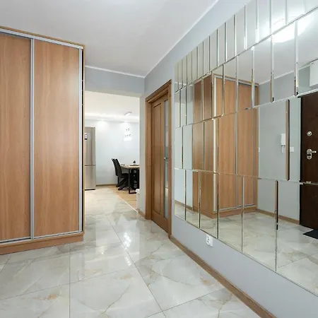 Luxury In The City-10-ksiezymlyn&galerialodzka