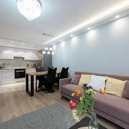 Luxury In The City-10-ksiezymlyn&galerialodzka Apartment Lodz (Lodz)
