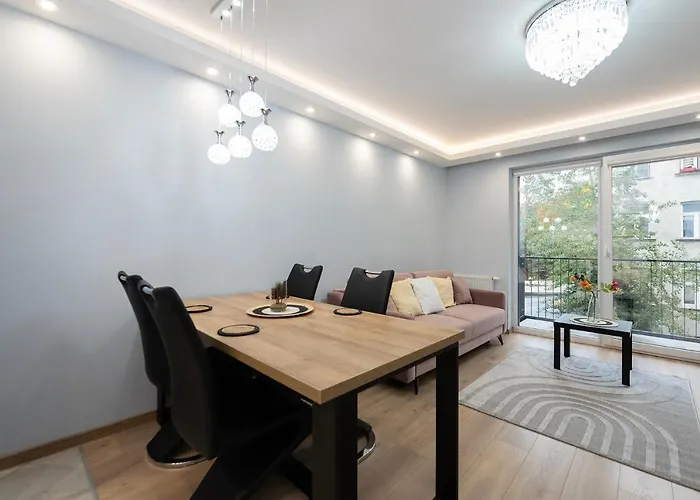 Luxury In The City-10-ksiezymlyn&galerialodzka شقة