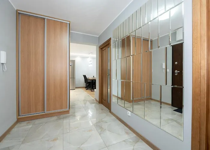 Luxury In The City-10-ksiezymlyn&galerialodzka